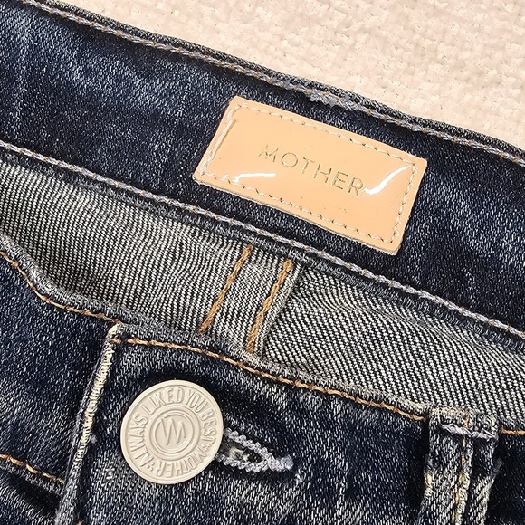 Mother Denim Medium Wash Raw Hem Cut Off Jean Shorts 6.5" inseam Size 26 - Picture 4 of 12